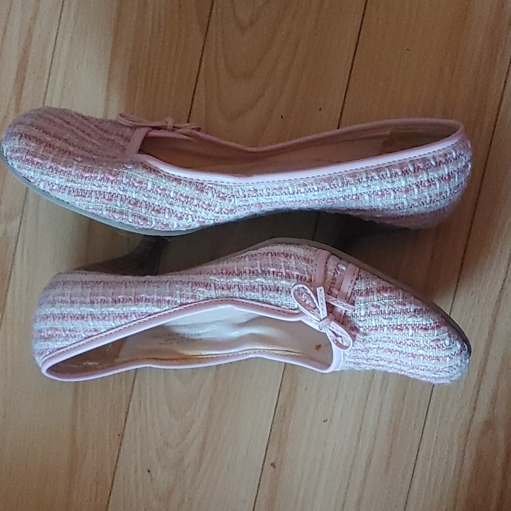Shoes - Picture 2 of 2